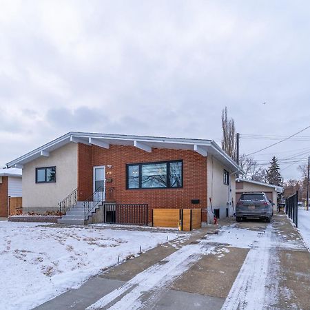 Central Edmonton Family Friendly Home Kültér fotó